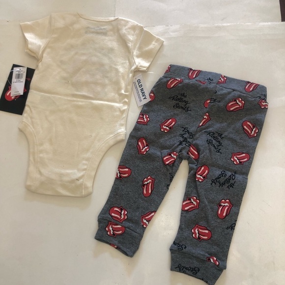 Rolling Stones Old Navy Baby Bodysuit and Pants Set Size 6/12 M - Picture 4 of 11